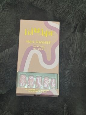 Red Aspen Pink Swirl Nail Dashes - Whole Lotta Heart, Jenni